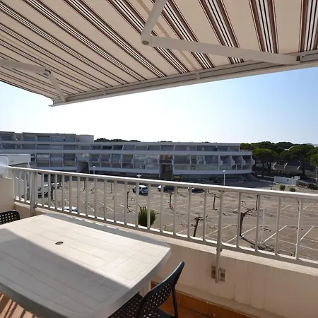 Les Caravelles - Port Camargue Daire *